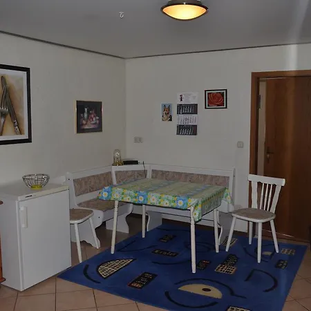 Ferienwohnung Am Neuberg Westhofen Room photo