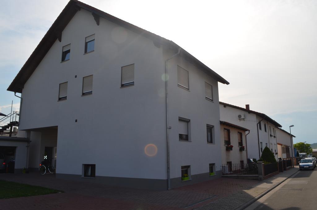 Am Neuberg *